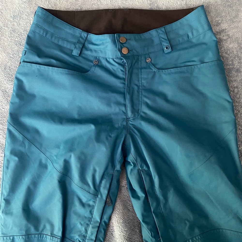 Dakine Ski/Snowboard Pants - Women’s M